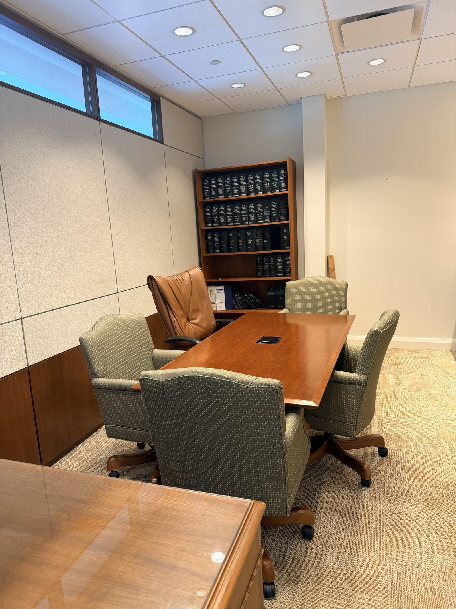 Prime Office Space - Small Meeting Room