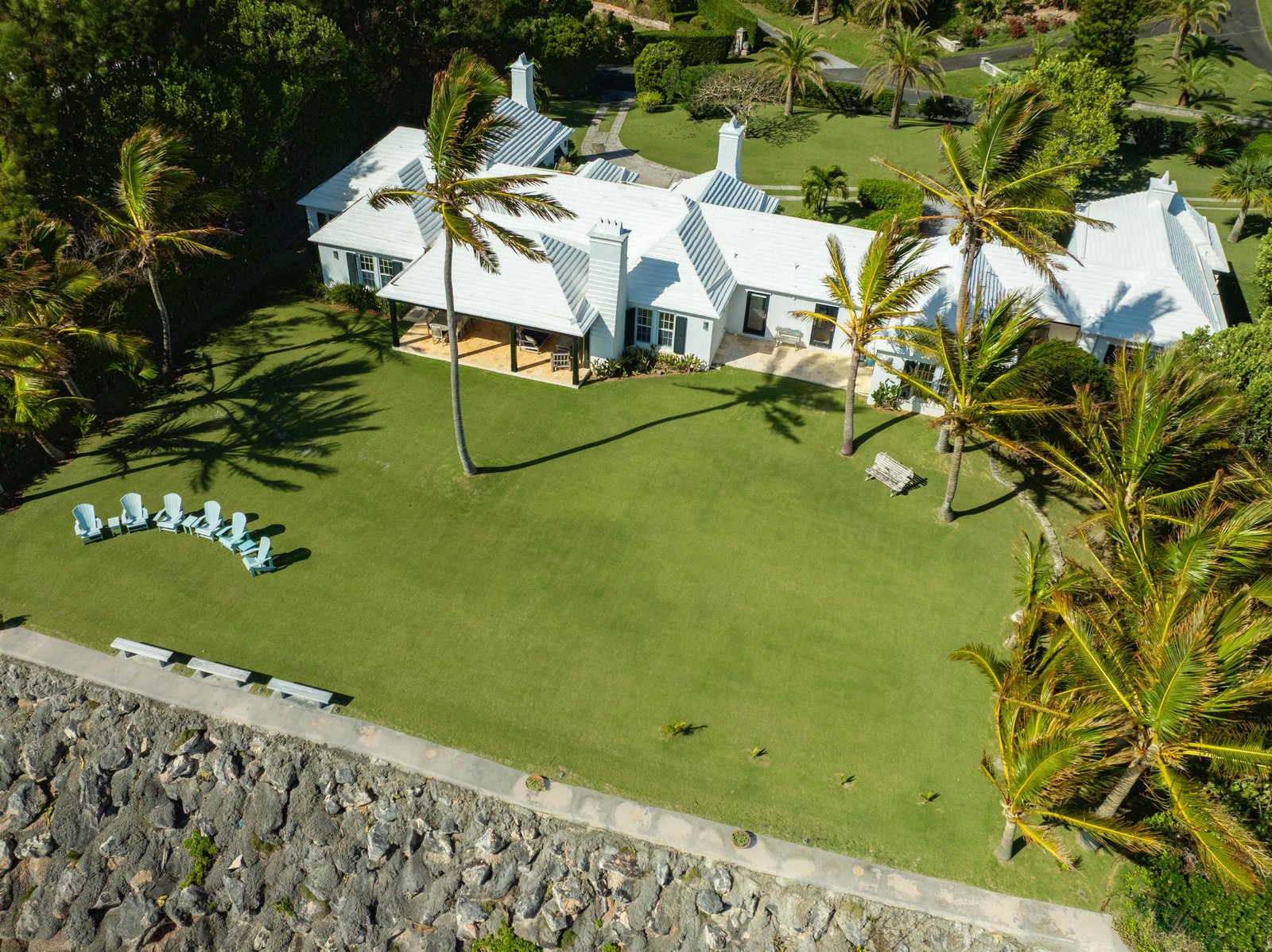 Luxury Beach-Front Executive Home - Image# 2